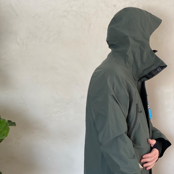 686 MEN'S GORE-TEX HYDRASTASH SYNC JACKET size Medium - Picture 8 of 16